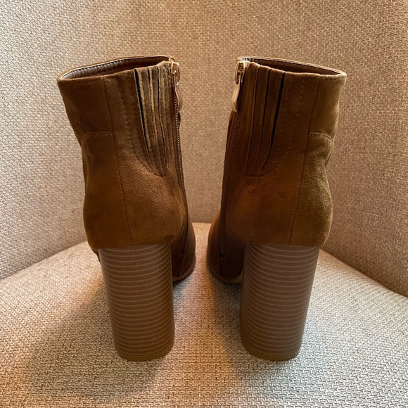 Catherine Malandrino 6.5 brown suede ankle boots booties shoes heels boho - Picture 5 of 10